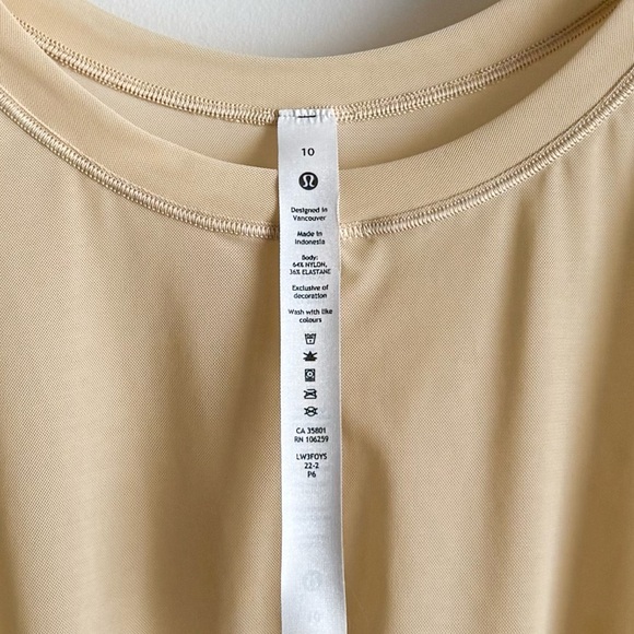lululemon lightweight mesh short sleeve - Picture 12 of 16